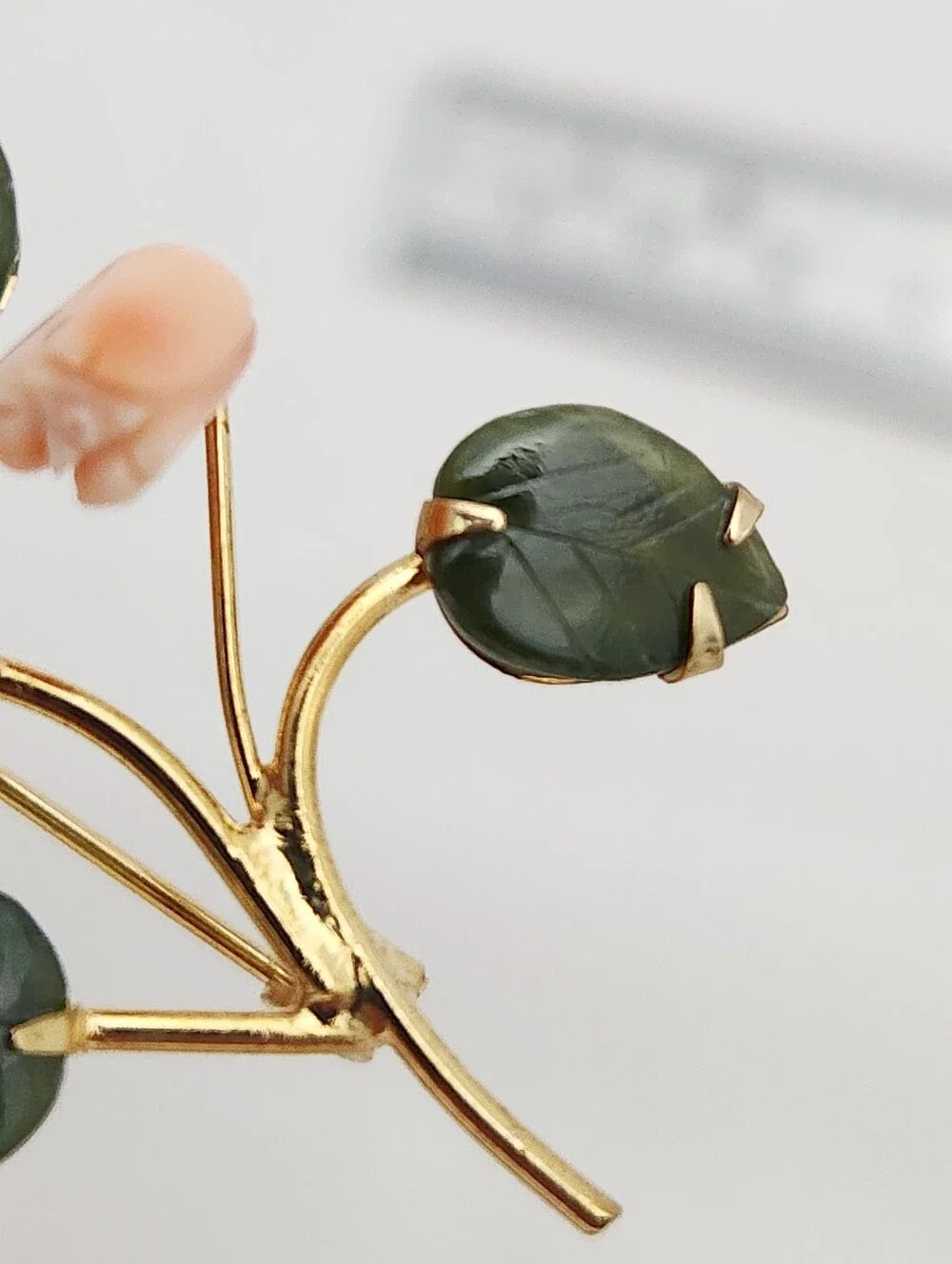 Vintage Carved Pink Rose Green Leaves Floral Leaf Brooch Pin Gold Tone Stem VTG